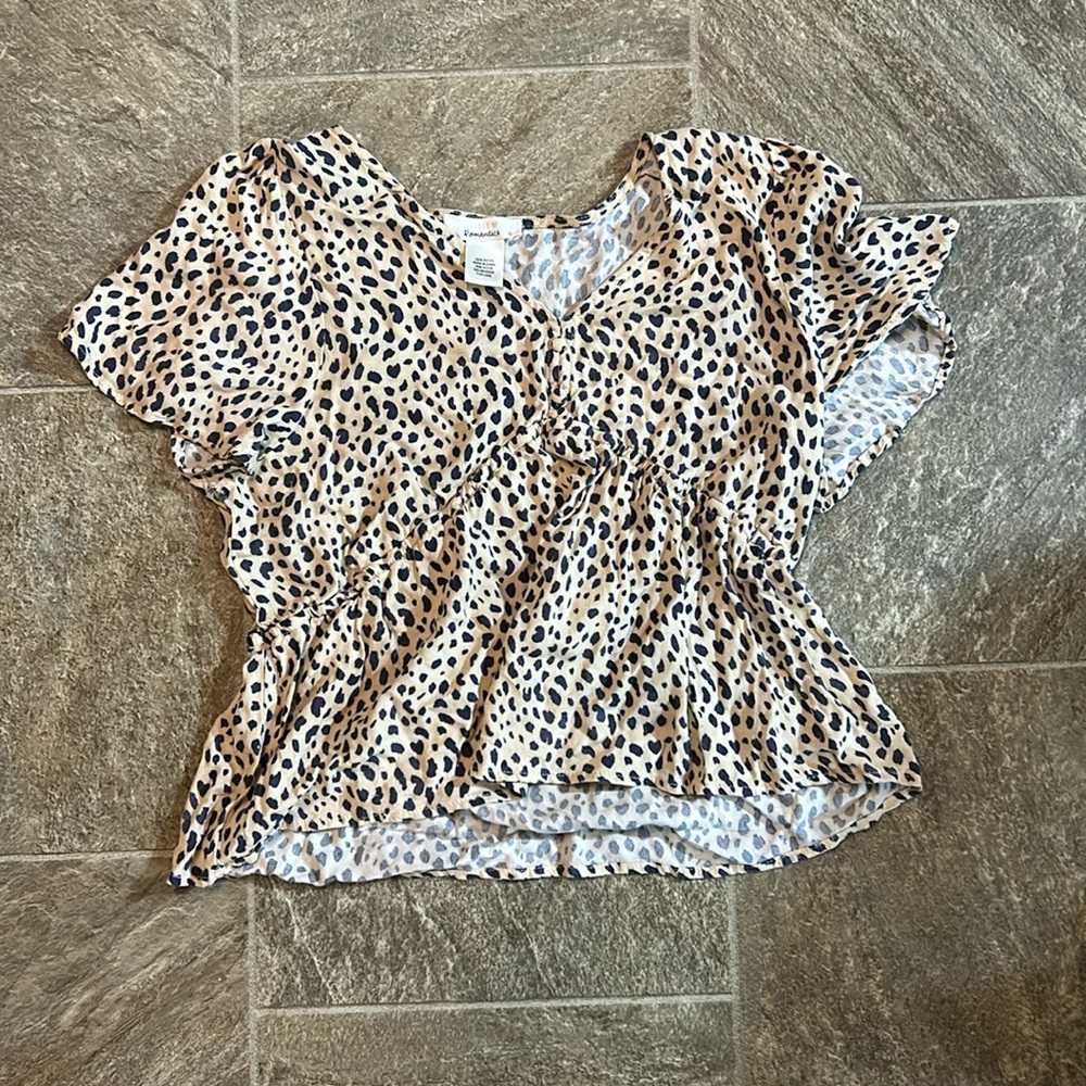 Urban Romantics Large Leopard Top